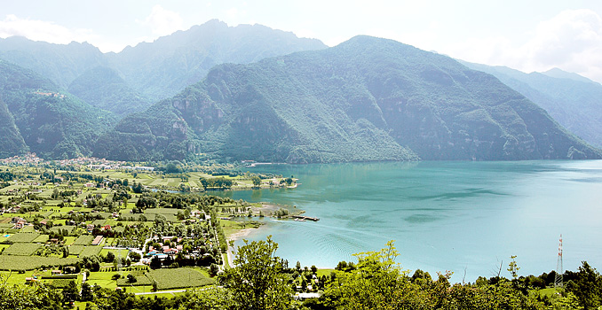 Bild zeigt den Idrosee in Italien